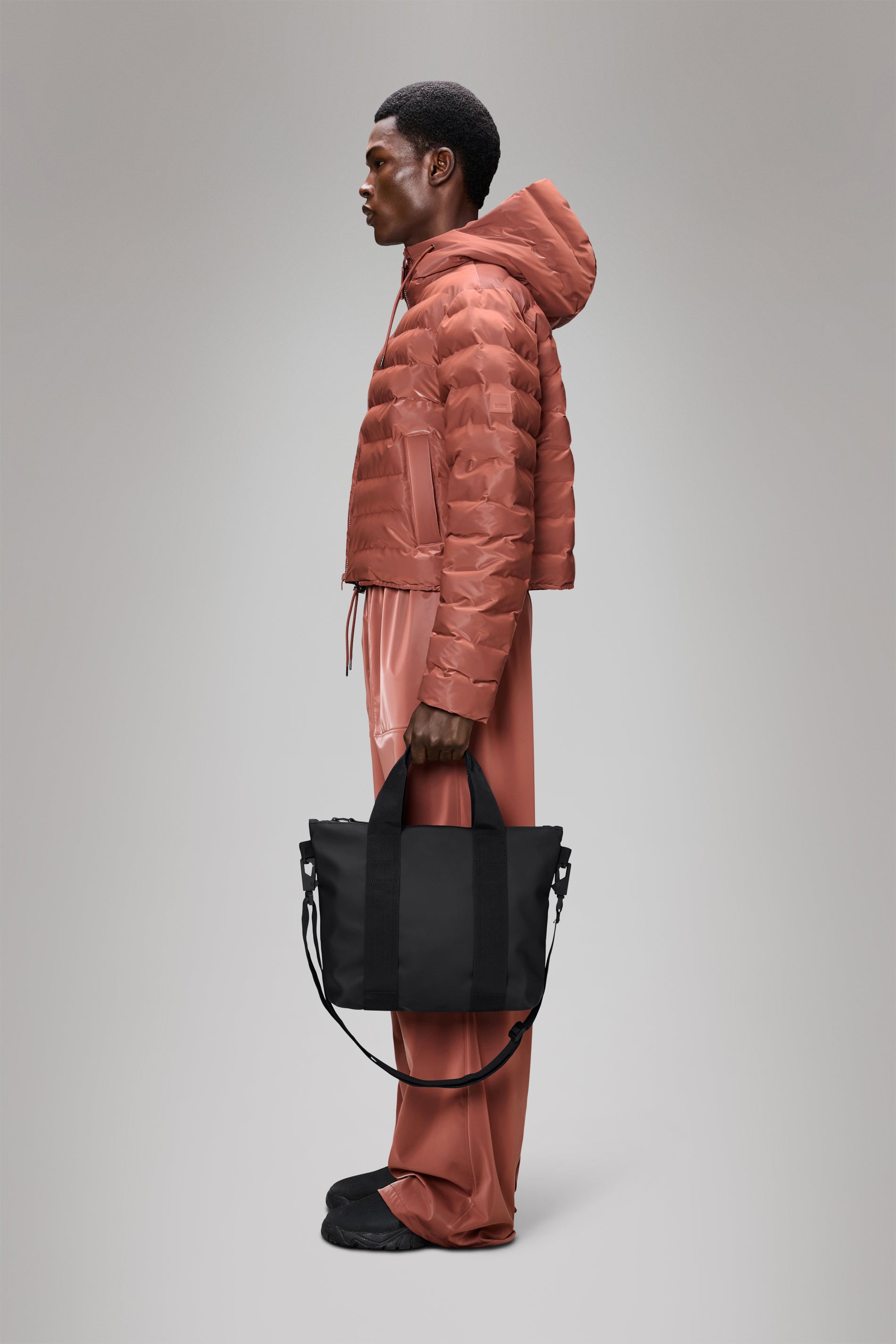 RAINS Tote Bag Micro Black 7.50L H28 x D10 x W32 cm Tote