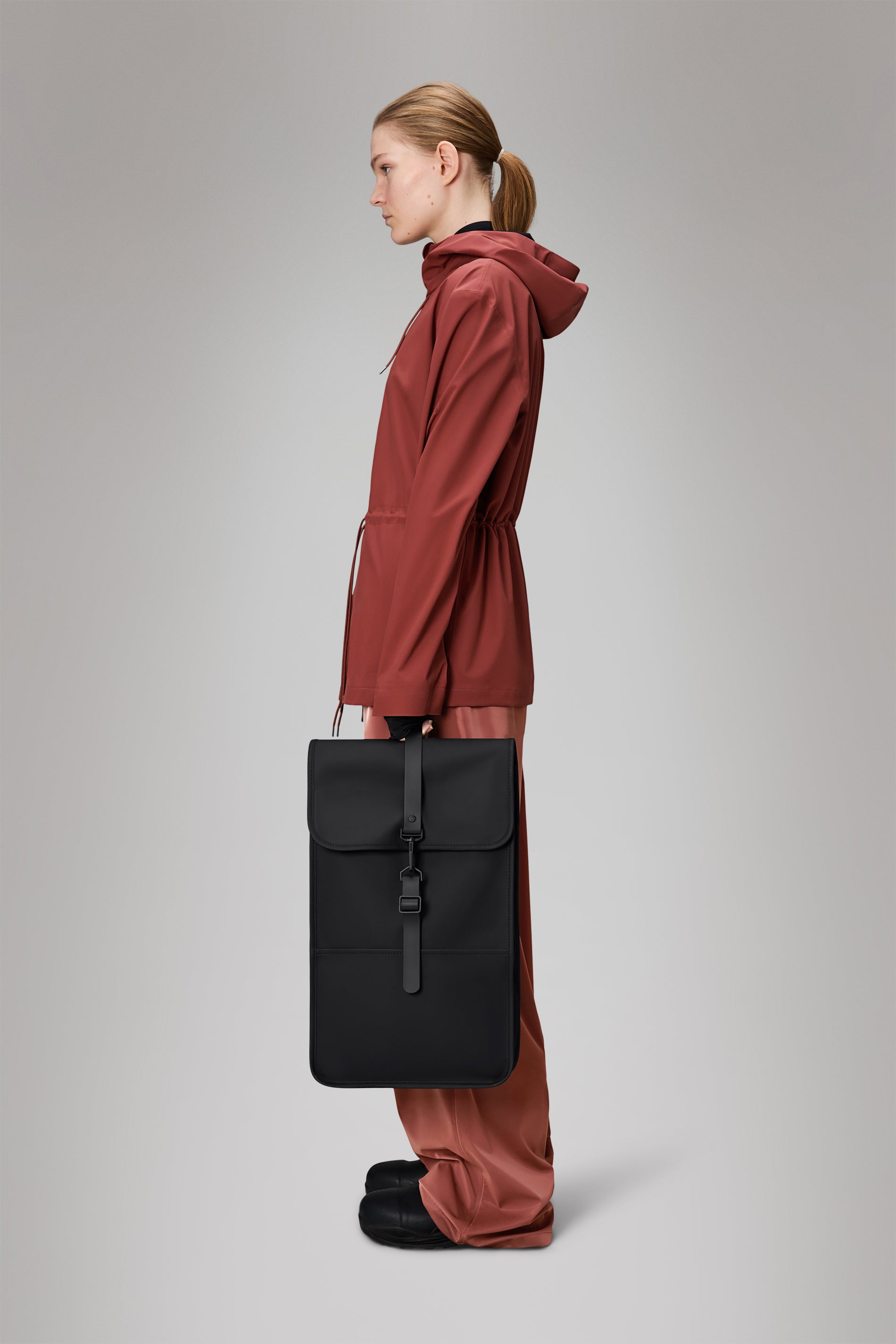 Rains Backpack Black 18L H50 x D12 x W30 cm Backpack