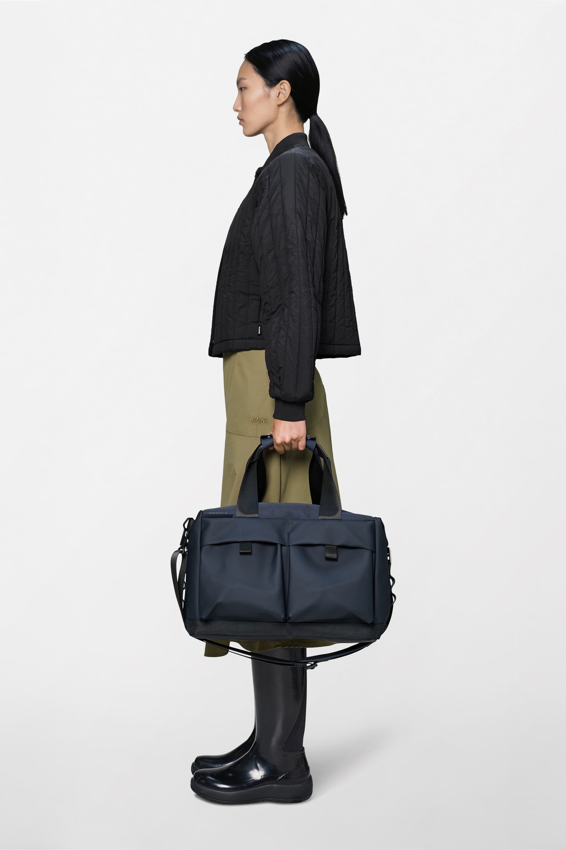 RAINS Otaru Weekend Bag Small Navy 33L H30 x D20 x W42 cm Weekender