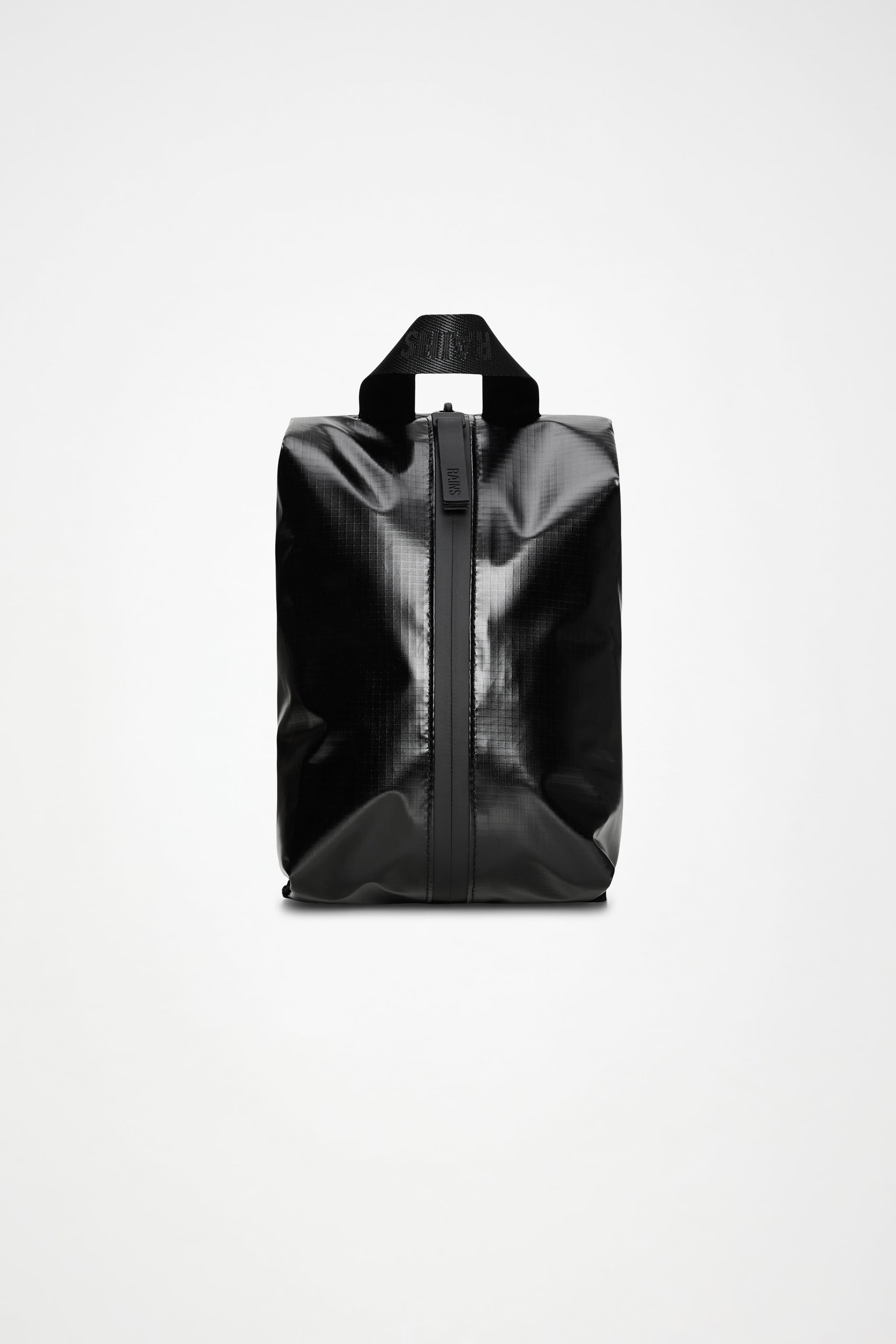b80y rain bag Rains® Sibu Wash Bag in Black for €49.90