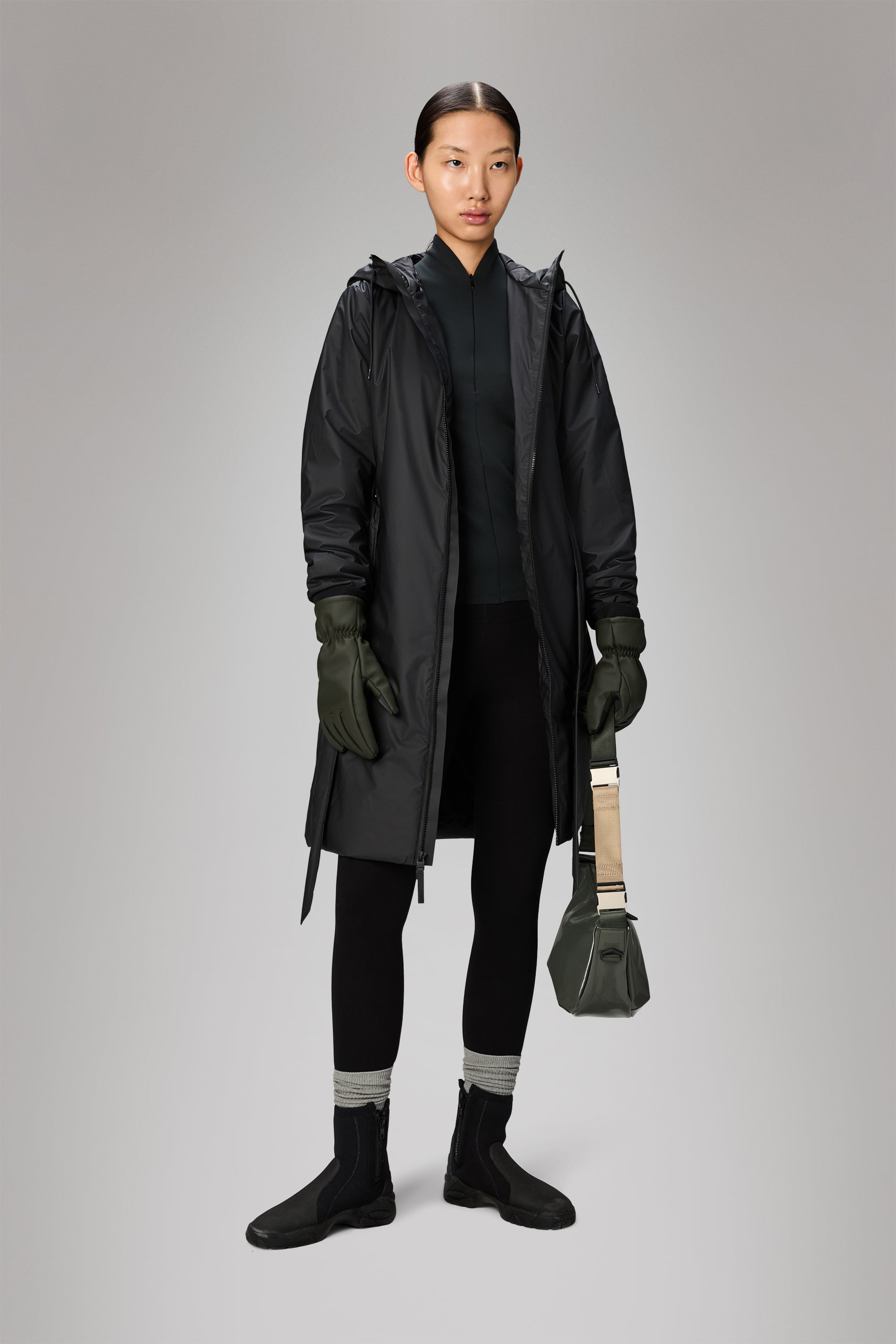 RAINS Lohja Long Insulated Curve Jacket Black Jacket