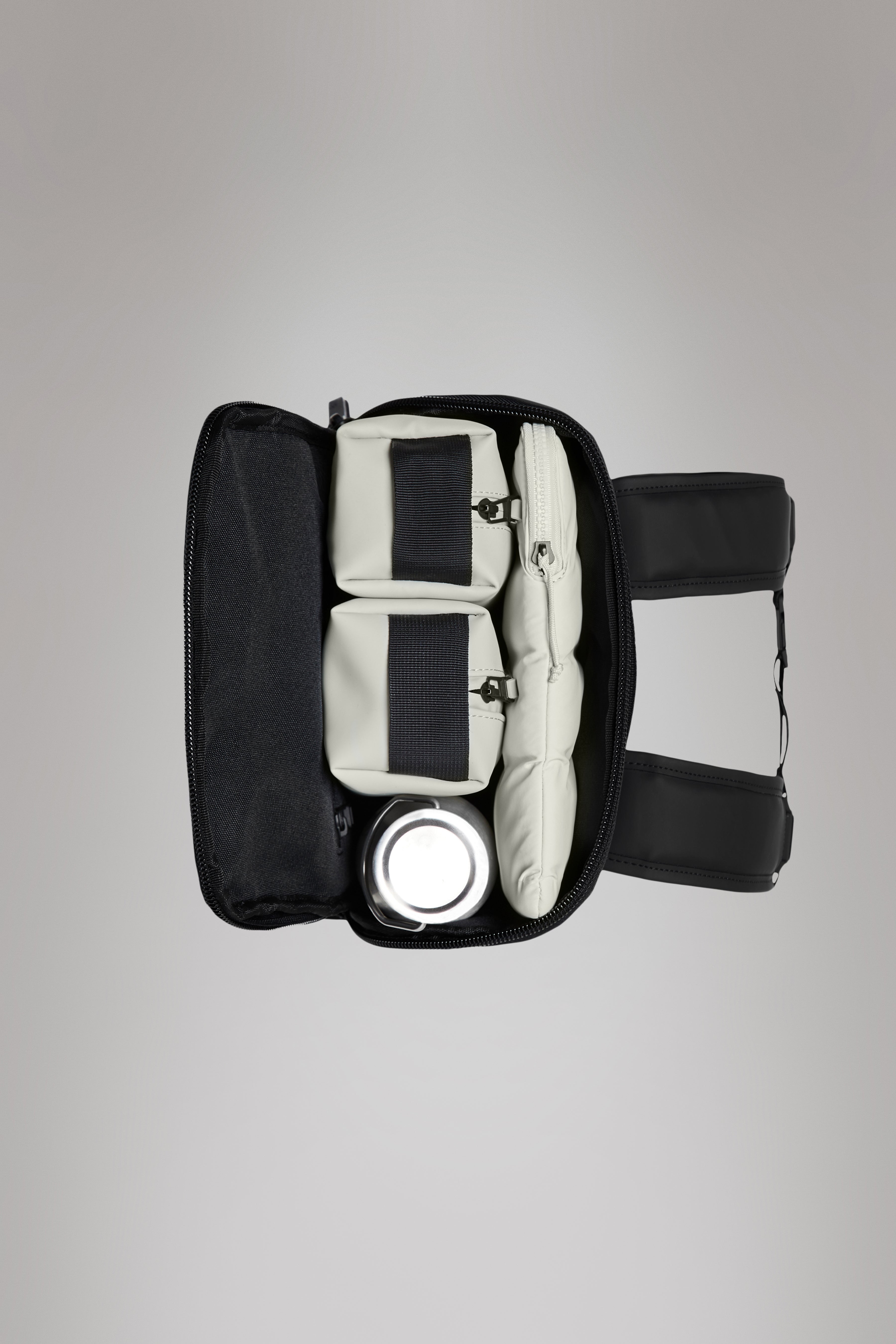 RAINS Trail Cargo Backpack Black 14L H45 x D12 x W26 cm Backpack