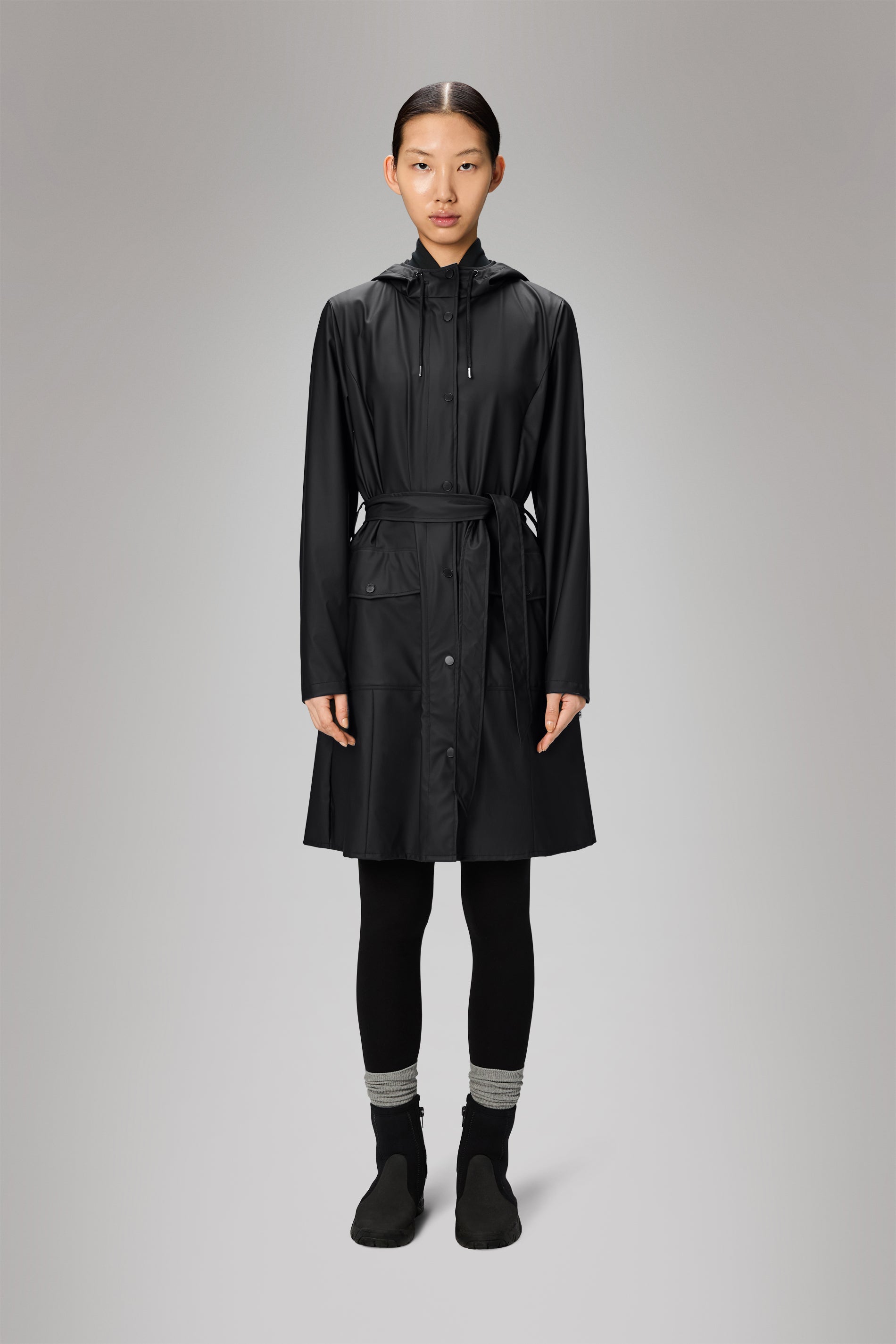 RAINS Curve Long Jacket
Black Jacket