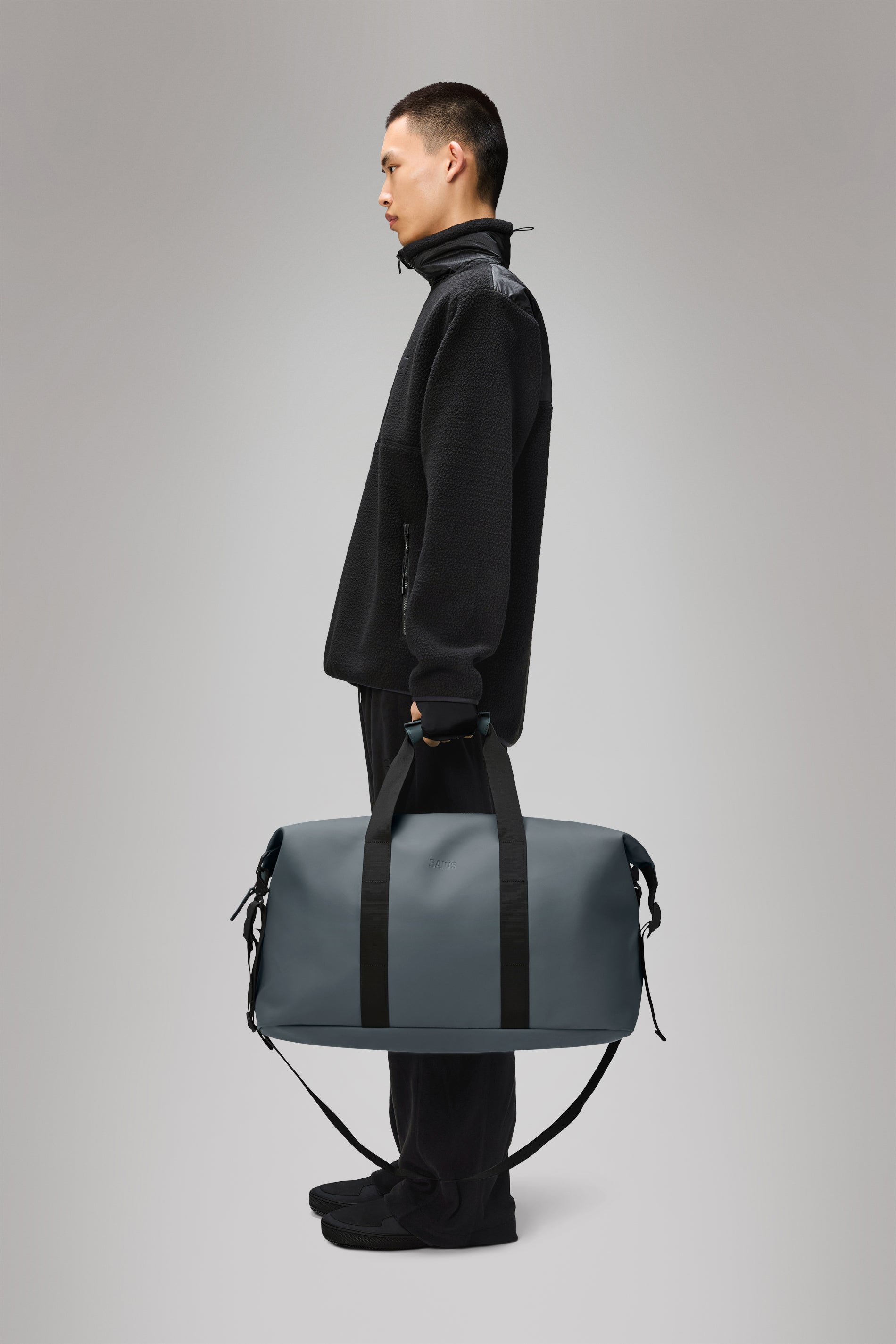 RAINS Hilo Weekend Bag Lagoon 36L H39 x D26 x W52 cm Weekender