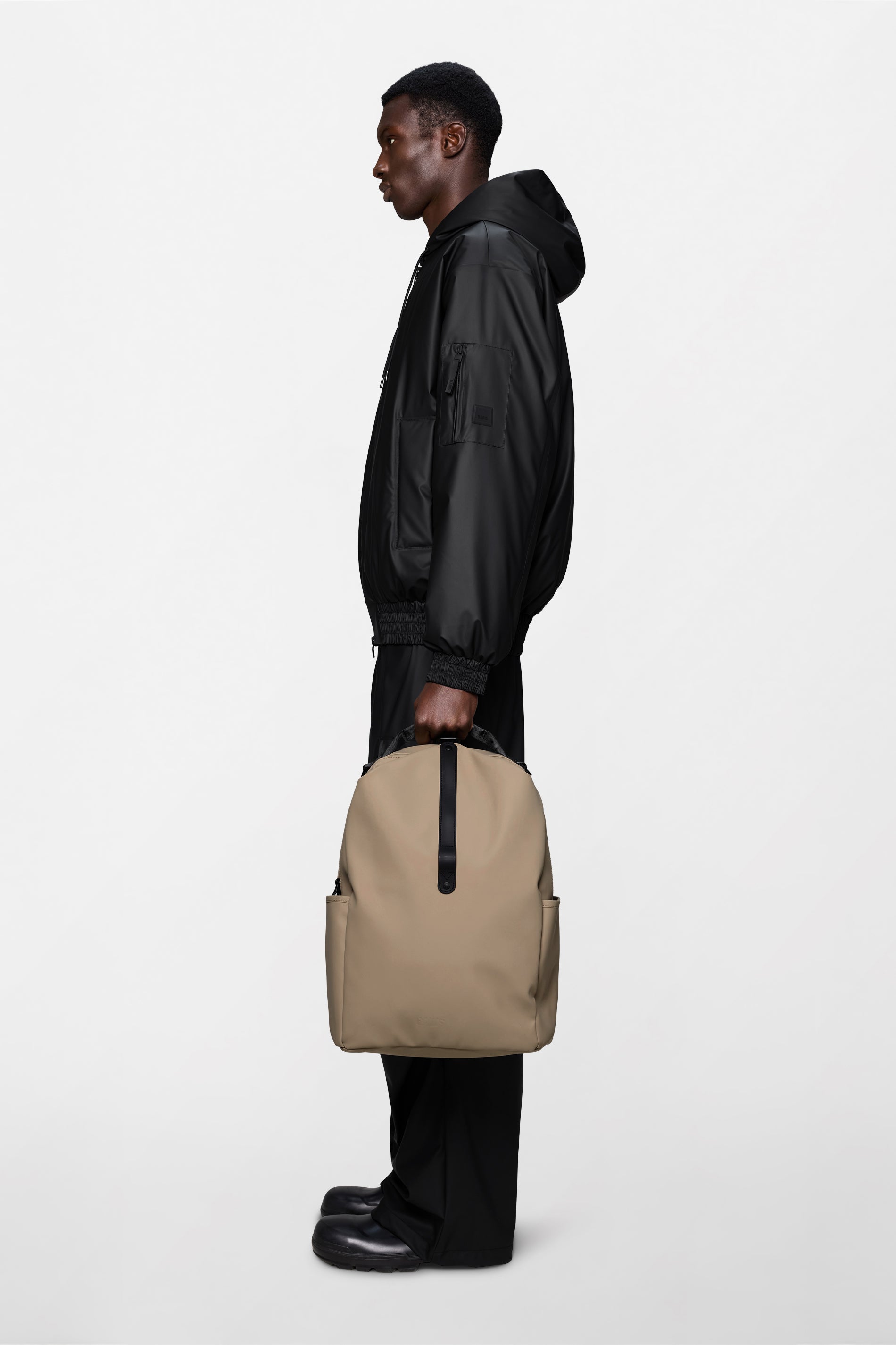 RAINS Clip Front Backpack Beige 21L H44 x D16 x W30 cm Backpack