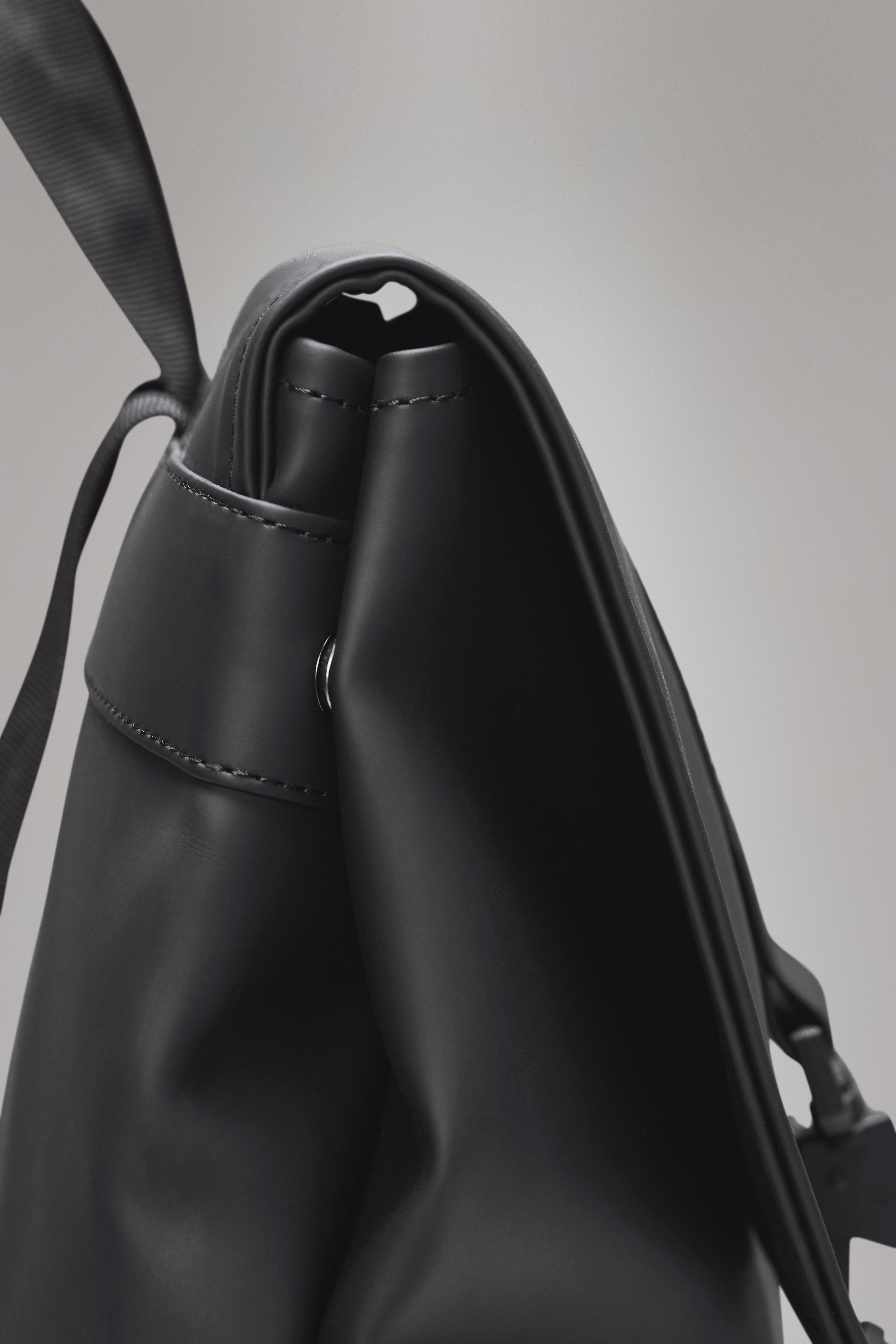 Rains MSN Bag Lagoon 6L H30 x D5.50 x W40 cm Laptop bag