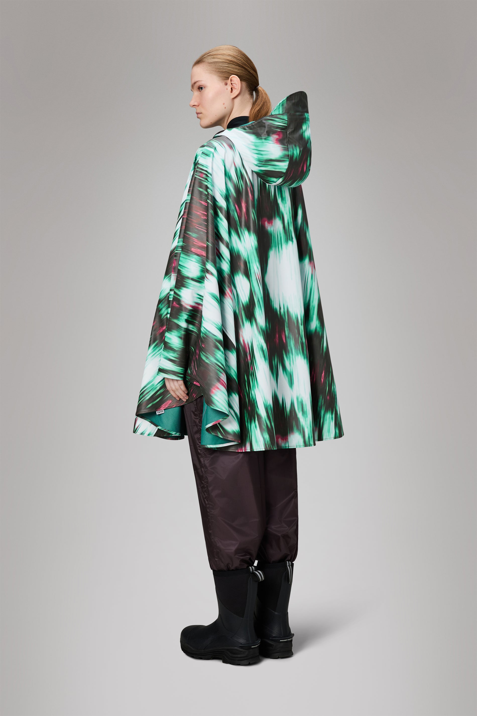 RAINS Cape Blur Cape