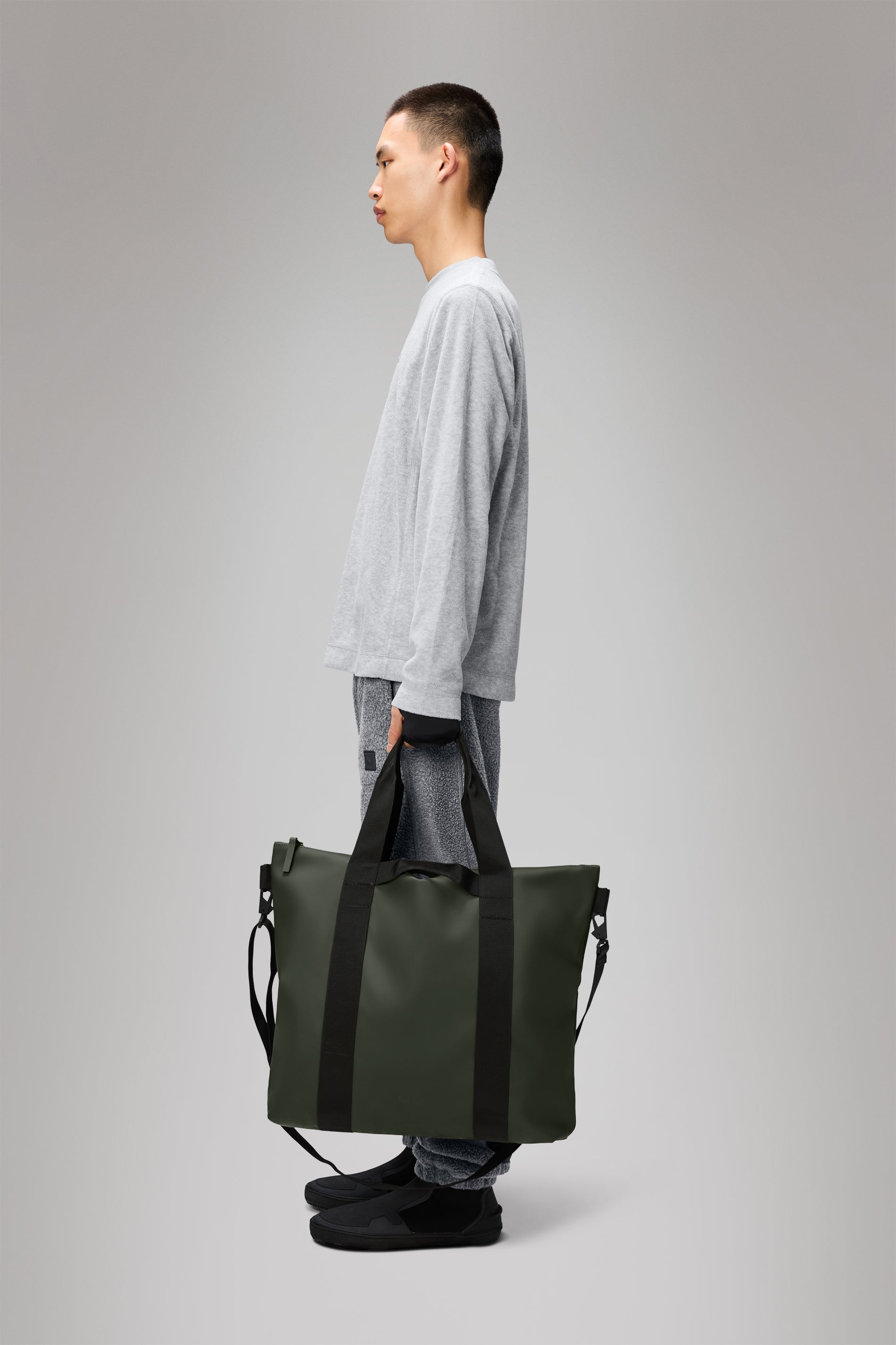 Rains Tote Bag Green 22L H46 x D10 x W49 cm Tote