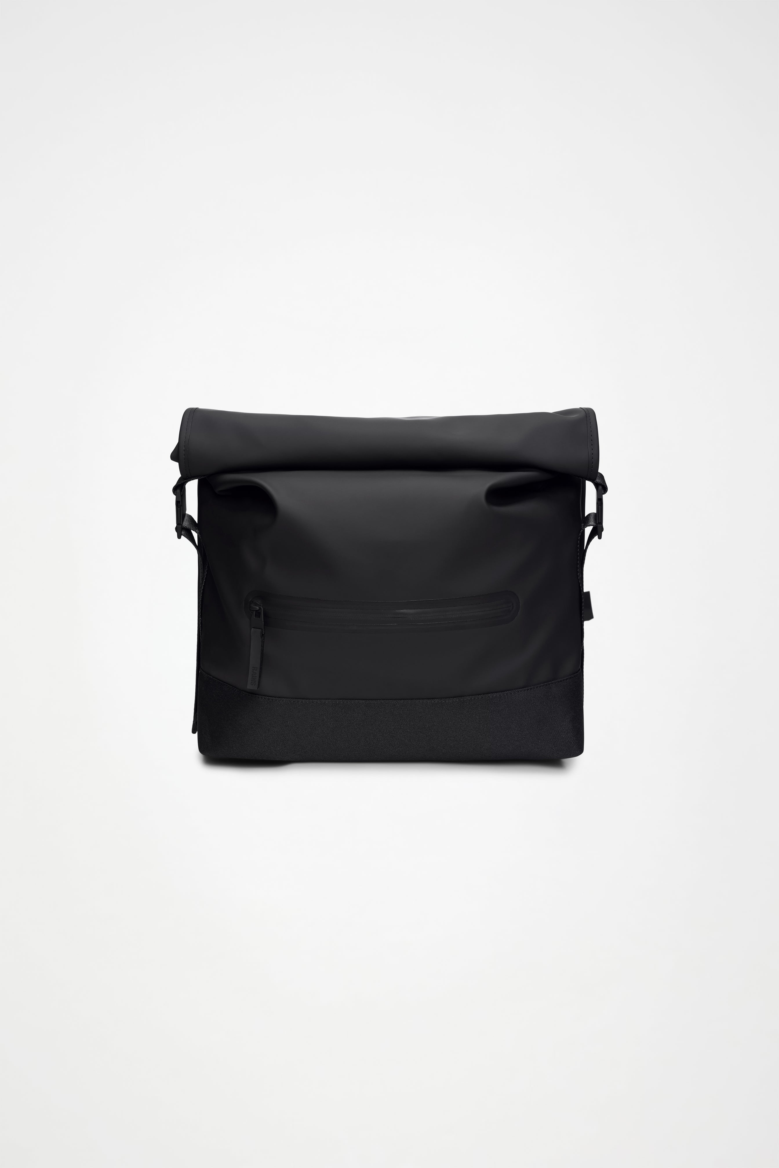 RAINS Trail Rolltop Messenger Bag Black 15.50L H35 x D12 x W37.50 cm Messenger