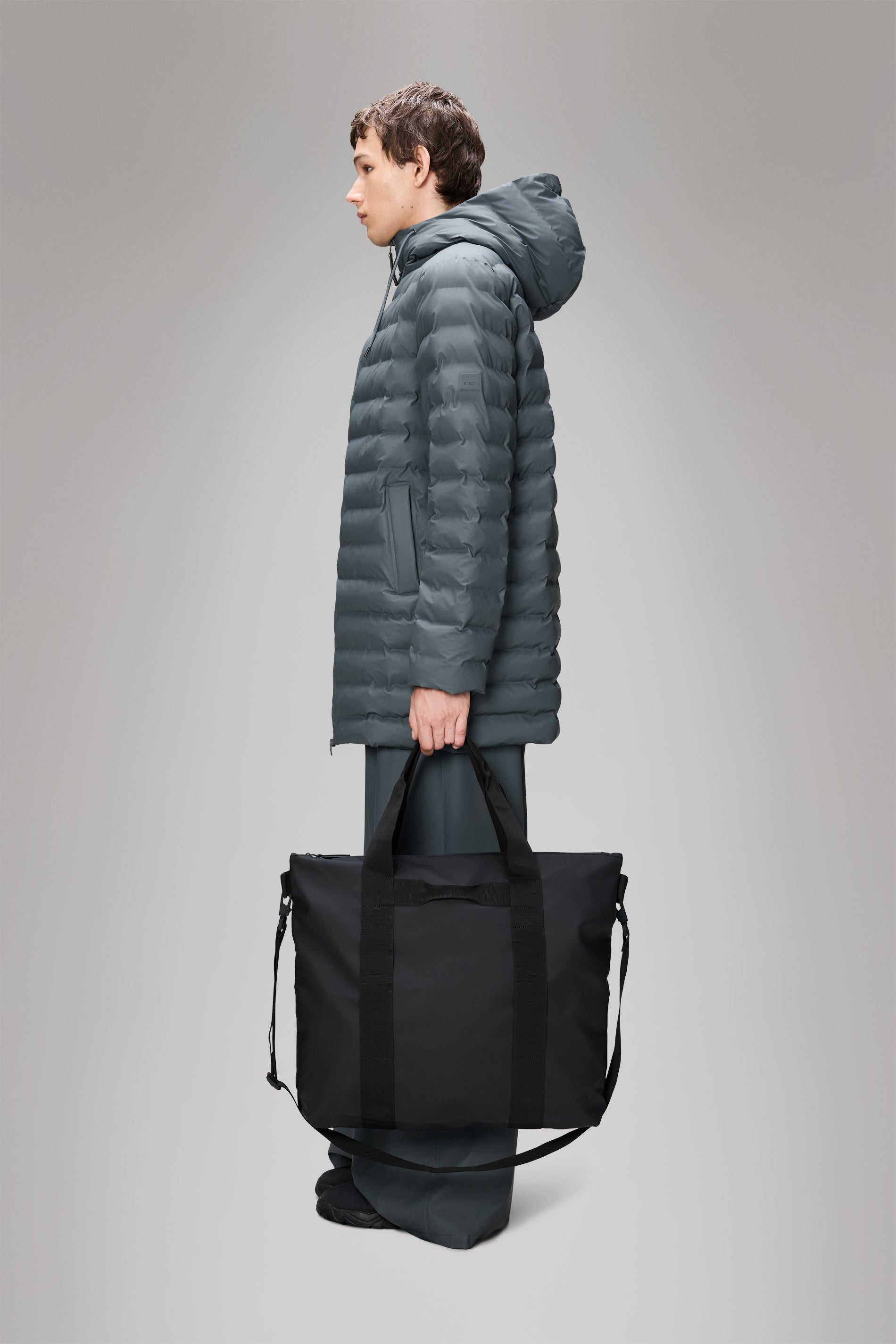 Rains Tote Bag Black 22L H46 x D10 x W49 cm Tote