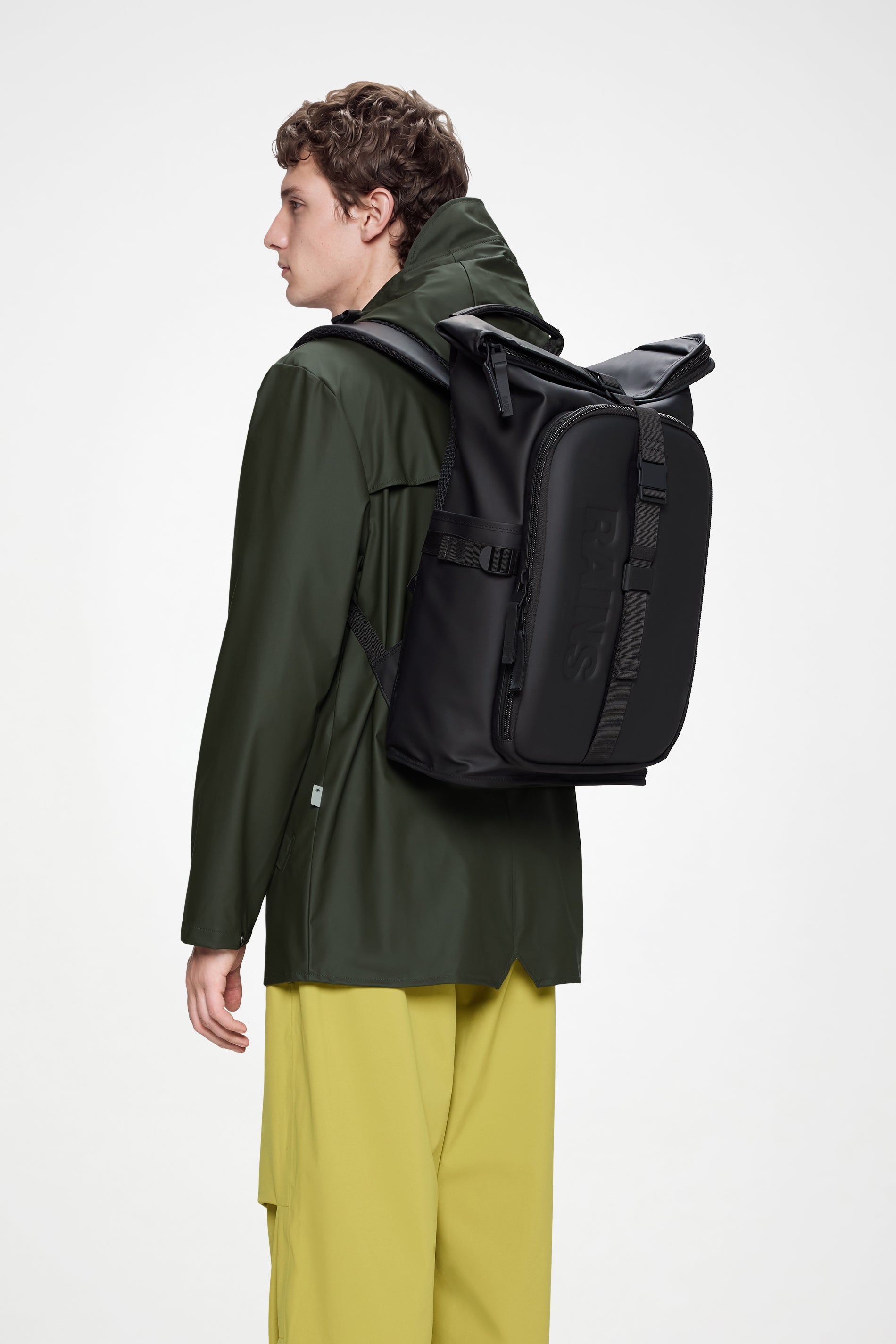 RAINS Texel Moulded Backpack Black 34L H61 x D16 x W34 cm Backpack