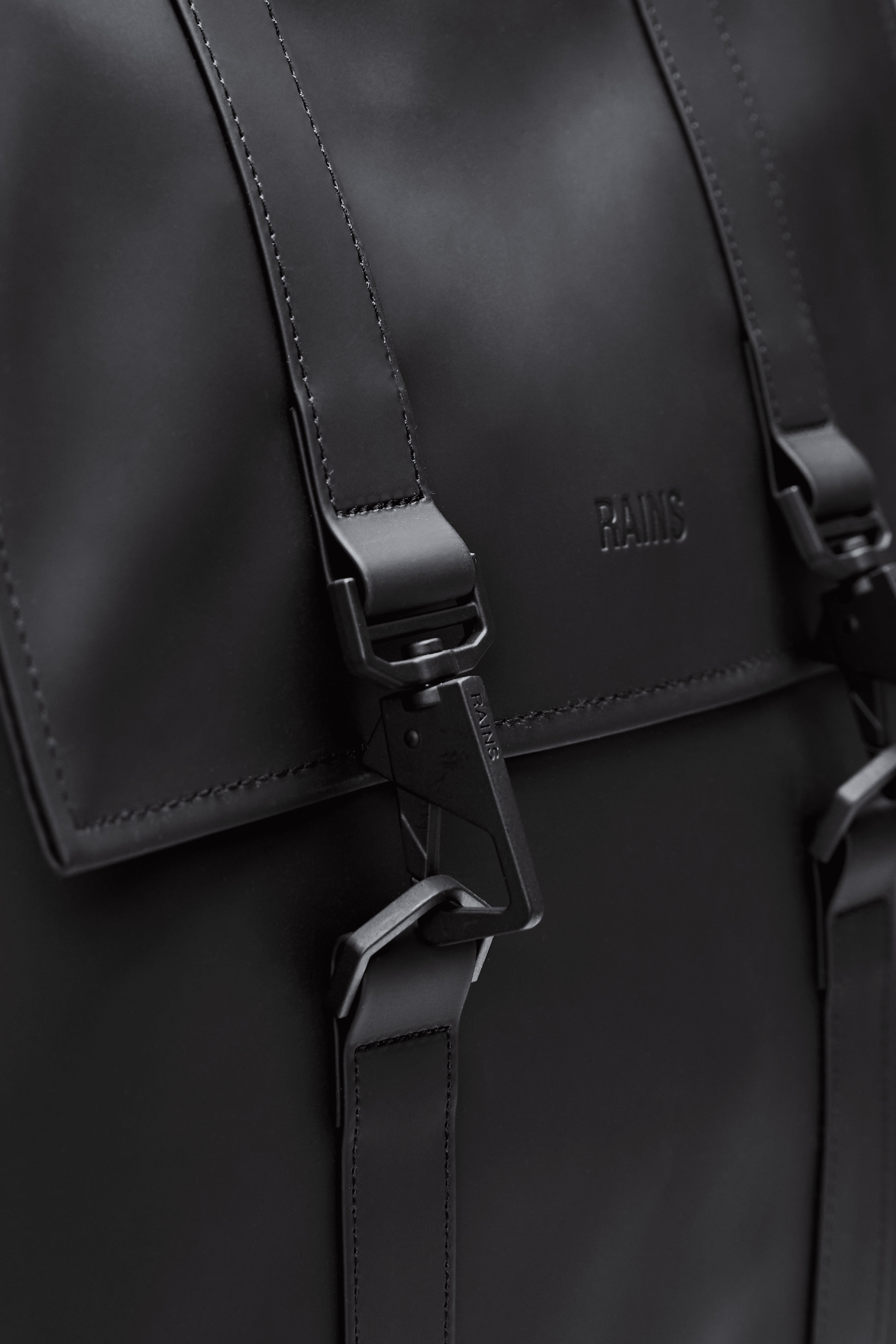 Rains MSN Bag Green 6L H30 x D5.50 x W40 cm Laptop bag