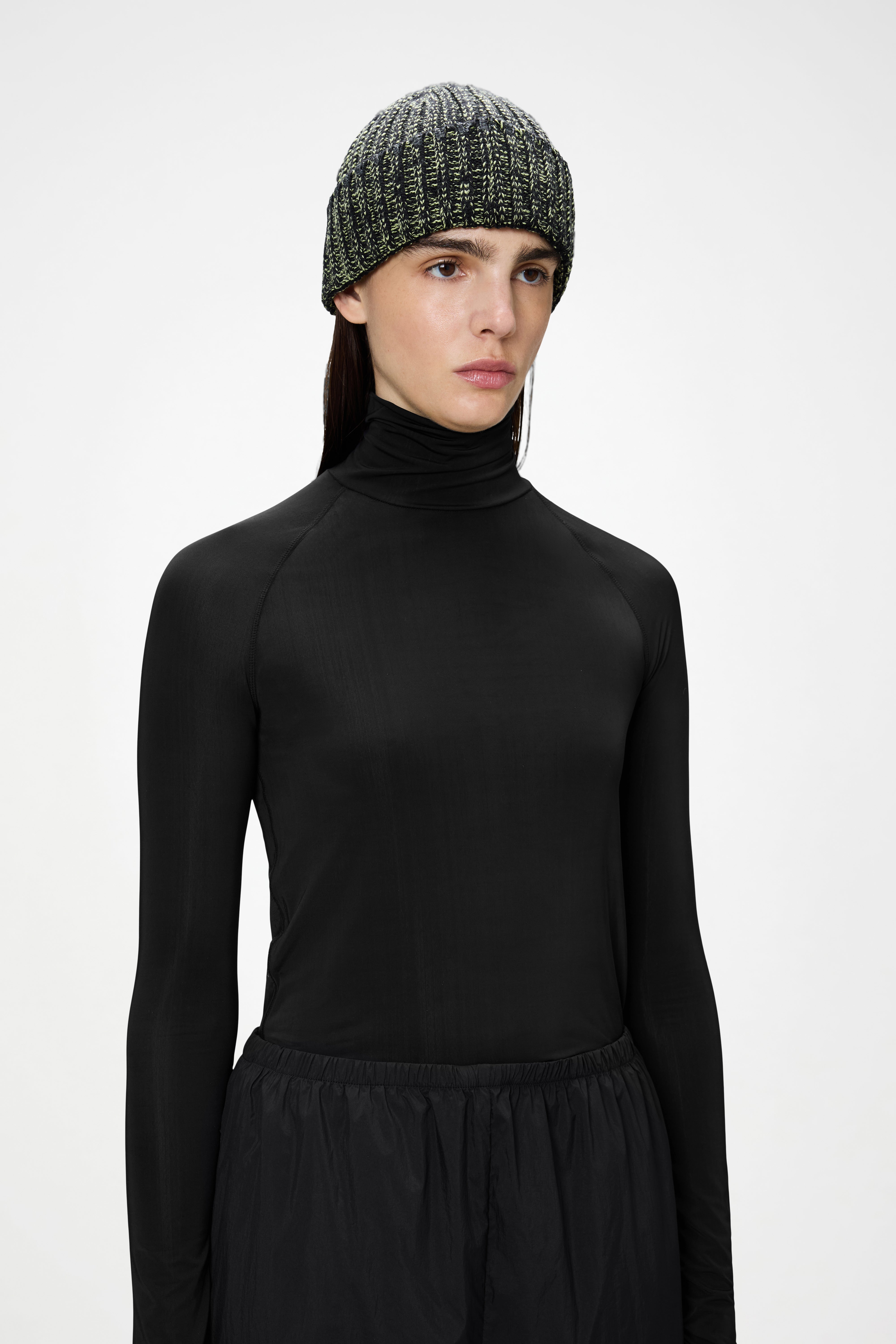 RAINS Sapa Knit Beanie Black/Acid Headwear