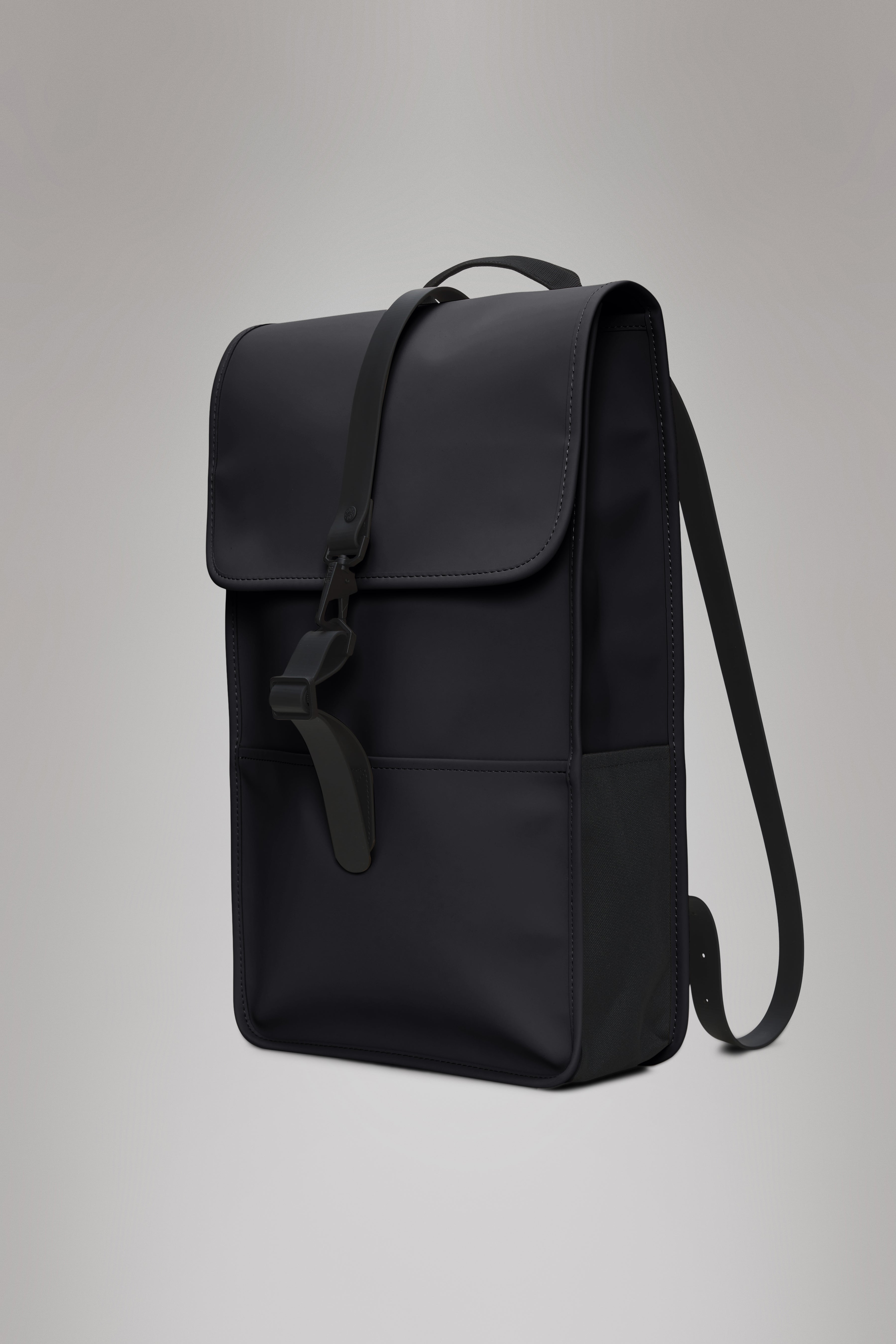 Rains Backpack Black 18L H50 x D12 x W30 cm Backpack