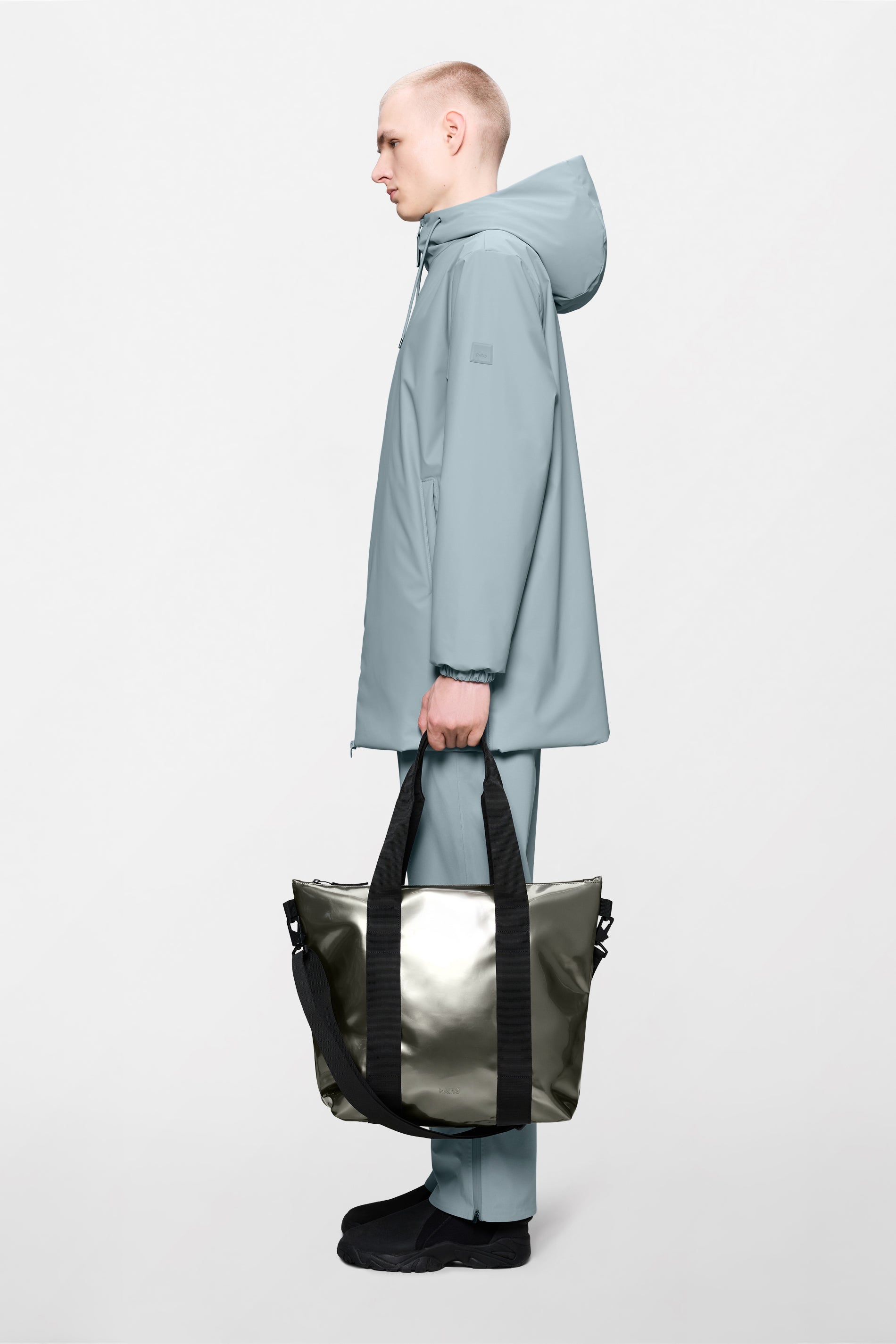 RAINS Tote Bag Mini Raven 18.50L H36 x D13 x W46 cm Tote