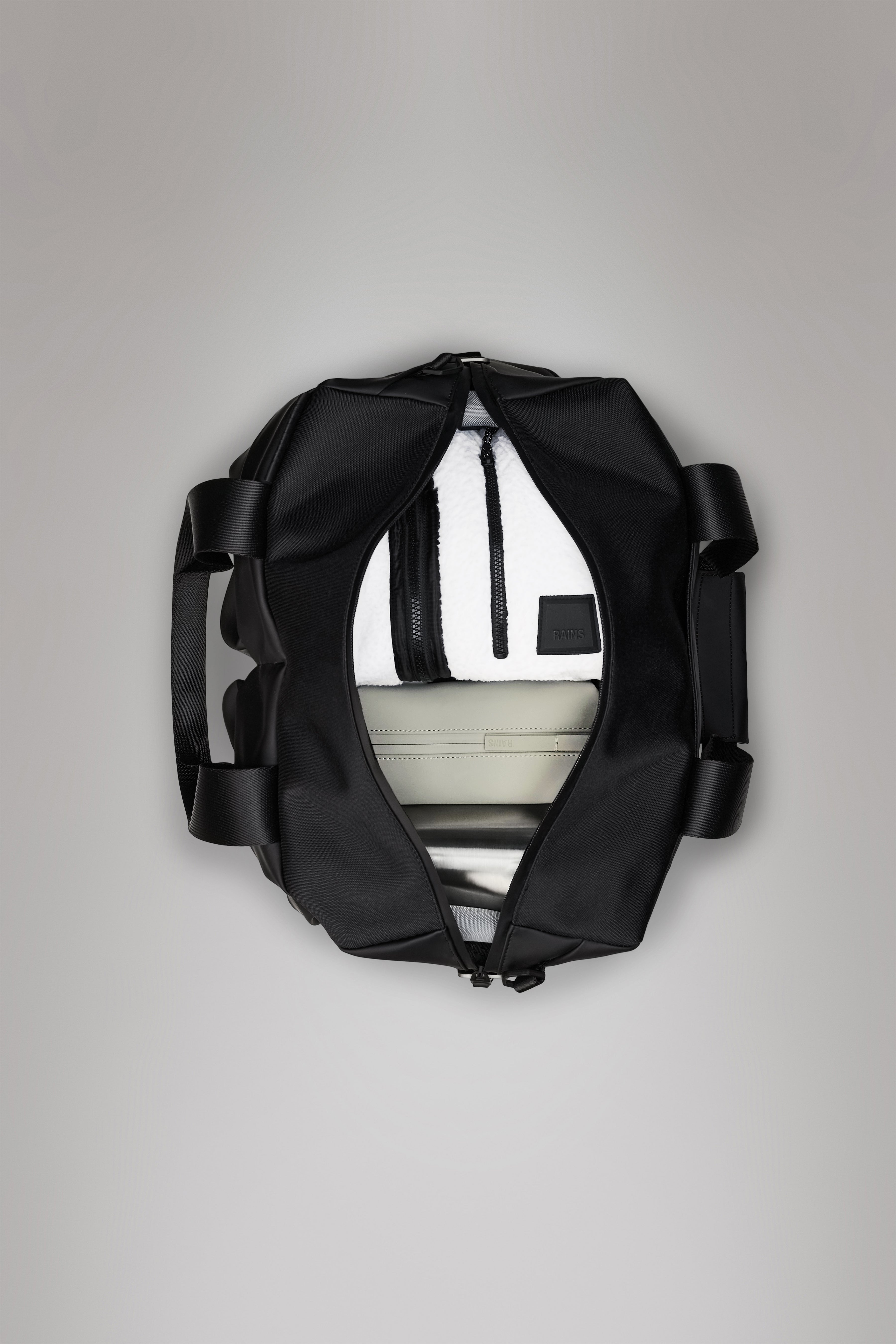 RAINS Otaru Weekend Bag Small Navy 23L H37 x D19 x W53 cm Weekender