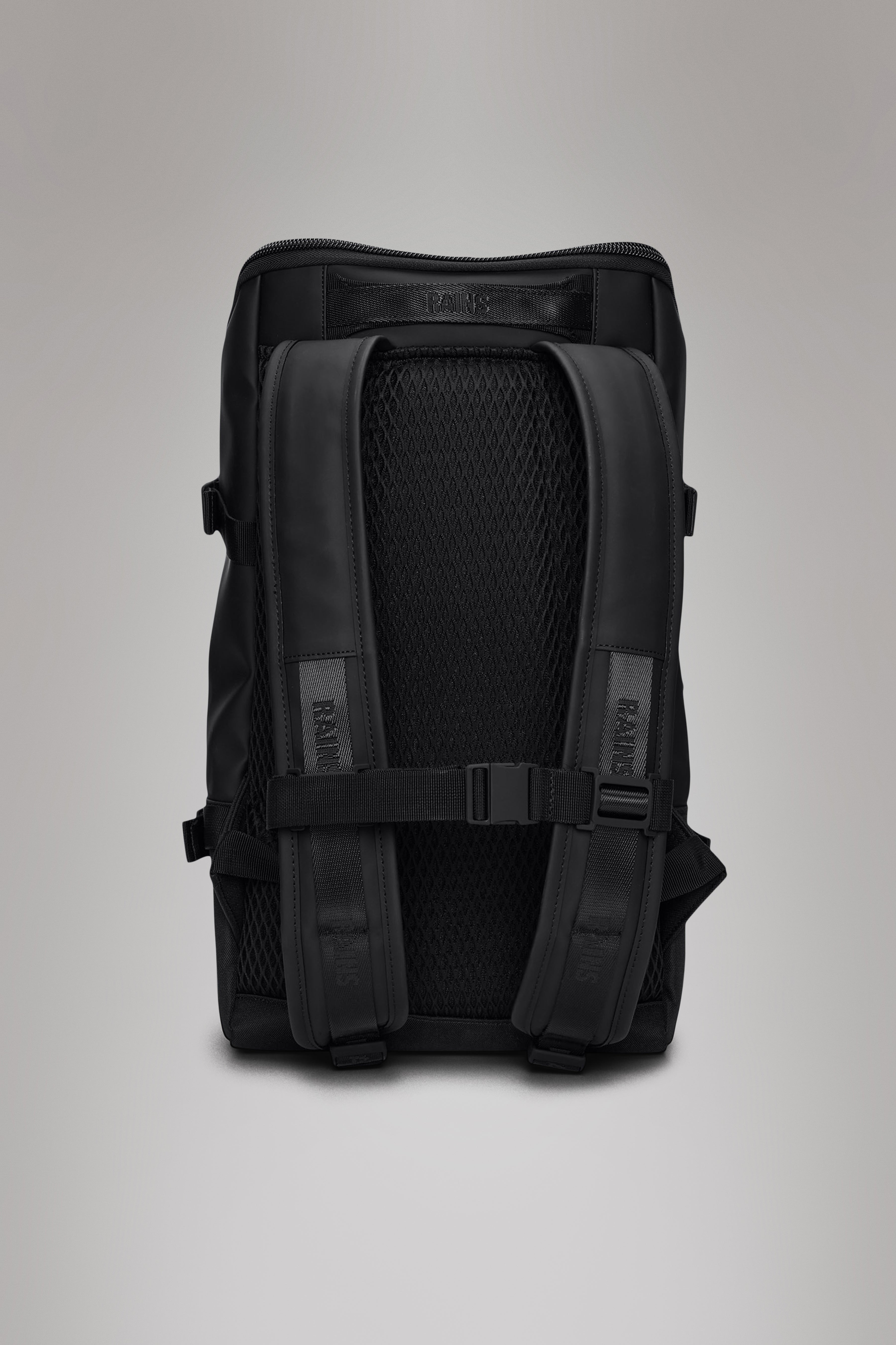 RAINS Trail Cargo Backpack Black 14L H45 x D12 x W26 cm Backpack